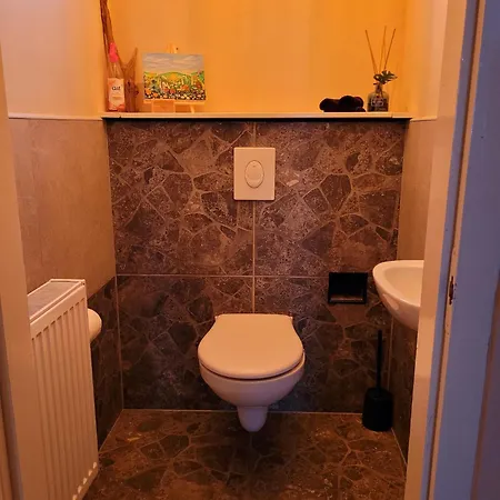 Gárdonyi Ház * Saly